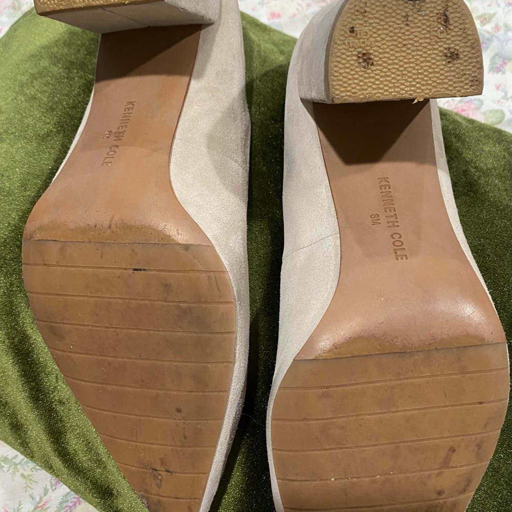Kenneth Cole Heels - Picture 7 of 8
